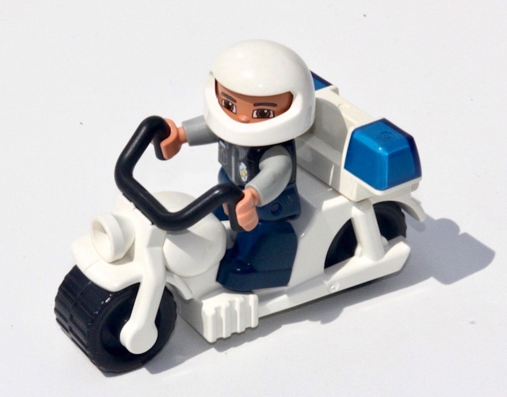 Bild 1 von 4680- Polizeimotorrad  / (Variante) gebraucht gut - ohne OVP & Anleitung mit Ersetzung 1