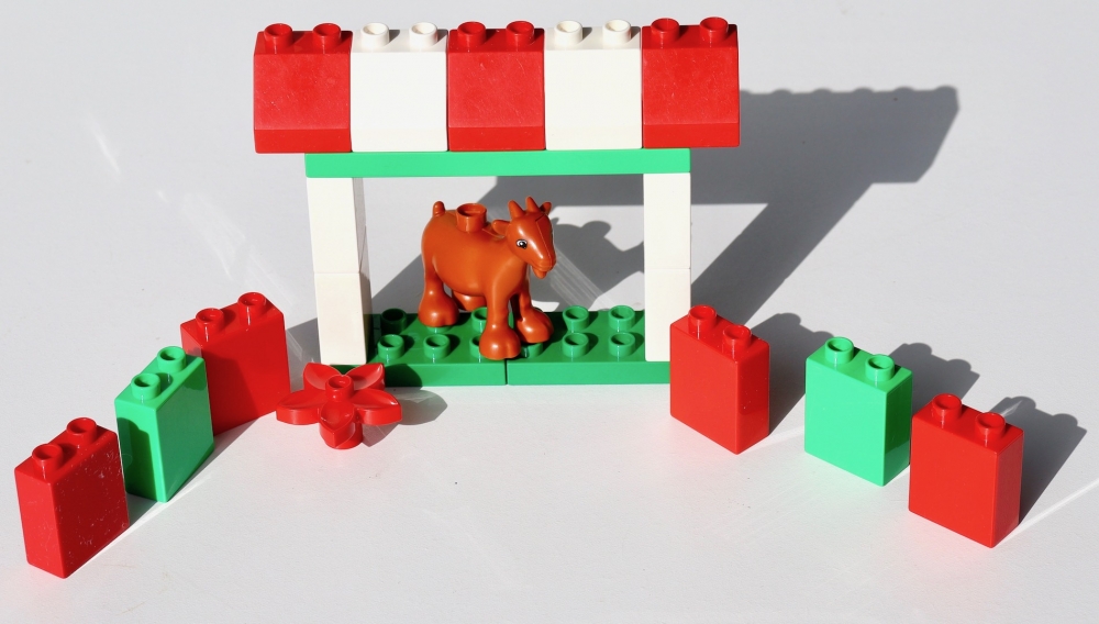 Bild 1 von winterlicher Ziegenstall für den Duplo Bauernhof  / (Variante) gebraucht gut- ohne OVP & Bauanleitung